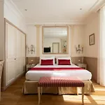Glori Hotel 4*