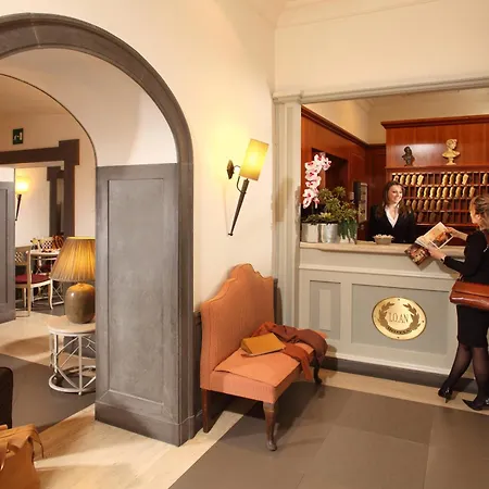 Glori Hotel 4*