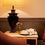 Glori Hotel 4*