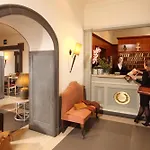 Glori Hotel 4*