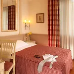 Glori 4*