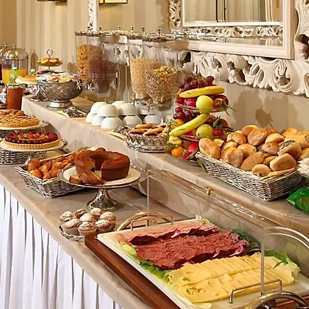 Otel Glori 4*