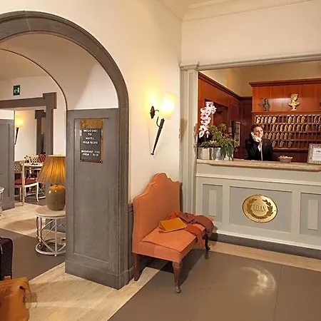 Glori Hotel