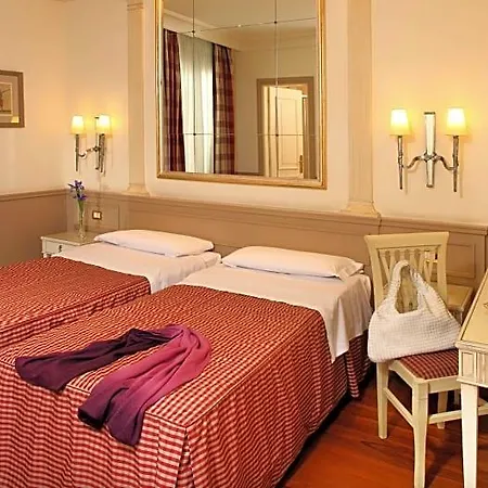 Glori Hotel