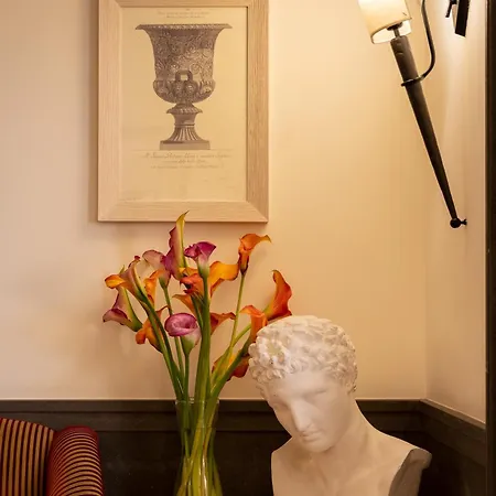 Hotell Glori 4*